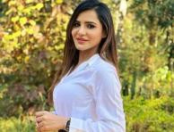 Check Out Actress Ashu Reddy's Araku Vacation Images!!! Ashu Looks Too Cute..