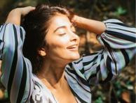 Pooja Hegde is creating new waves on the net with her photoshoots