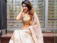 Actress Sakshi Agarwal winning hearts with her stylish appearances