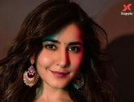 Raashi Khanna looks gorgeous in her latest photoshoot pics