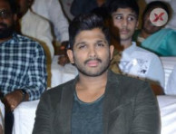 Allu Arjun at Naa Peru Surya Thank You India Meet