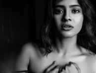 Hebah Patel Looks Hot And Bold in her Instagram Pictures