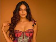 Master movie sexy actress Malavika Mohanan looks hot and sizzling in her latest pictures