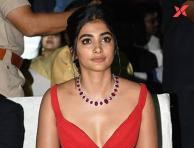 Pooja Hegde at Maharshi Vijayotsavam Function Photos