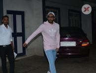 Bollywood Actor Ranveer Singh spotted at Bandra - photos