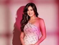 Does Anyone Believe That Actress Shweta Tiwari Is In Her 40's. Check These Wonderful Images Of Shweta!!