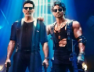 The Latest Bade Miyan Chote Miyan Stills Show Akshay Kumar And Tiger Shroff In Full Action Mode