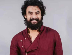 Malayalam Film 2018 To Release In Hindi On May 12; Tovino Thomas Gives An Emotional Appeal
