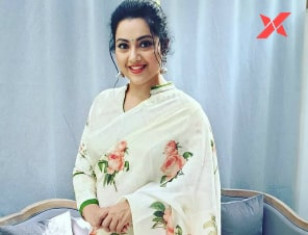 Meena, the senior actress in South is set to come up with a new web series in Tamil, after  Karoline Kamaksh; Announcement soon