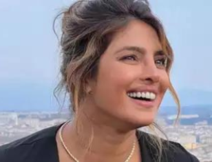 Priyanka Chopra Stuns In Black Outfit During Rome Visit With Nick Jonas