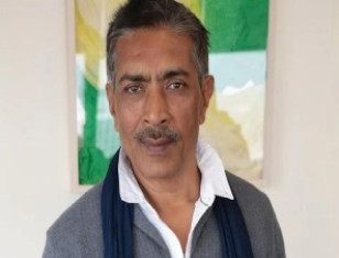 Prakash Jha On Aamir Khan's Laal Singh Chaddha's Failure: They Should Work Hard And Think Original