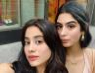 Khushi Kapoor Is Having The Greatest Time Of Her Life As She Hikes With A Buddy In Los Angeles; PICS