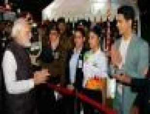 Sidharth Malhotra Gets Invitation To Vijay Diwas Jashn, Meets PM Modi