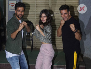 AkshayKumar, VickyKaushal, Mouni Roy & Kapil Sharma at the 10th Akshay Kumar Kudo Tournament