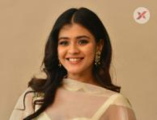 Gorgeous beauty Hebah Patel at 24 Kisses Movie Trailer Launch