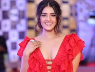 Recent Tollywood Sexy Actress Kavya Thapar Sizzled In Red Dress And Looks Hot
