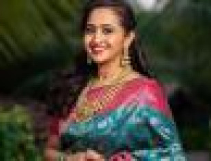 Television Presenter Lasya Manjunath Shows Off Her Never Ending Love For Sarees In Latest Photoshoot – View Pics