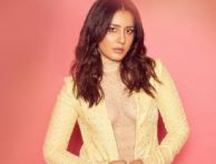 Check Out The Pictures Of Actress Raashi Khanna Which Looks Hot And Sexy