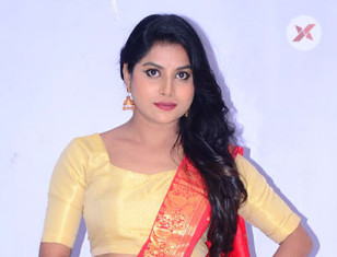 Tamil actress Rithika interview photos for her upcoming movie