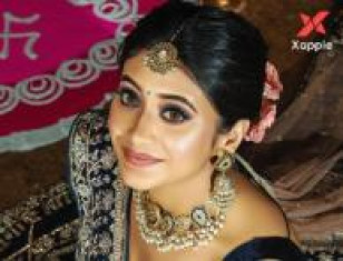 Actress Shivangi Joshi's pleasing pictures in traditional outfit .