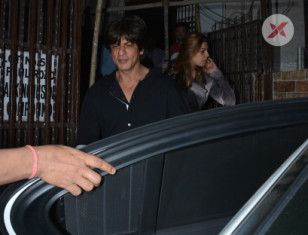 Shah Rukh Khan spotted at a dubbing studio in Bandra for Zero movie