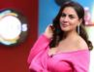 Actress Shraddha Arya Hot Pictures That You Cant Resist! Check It Out