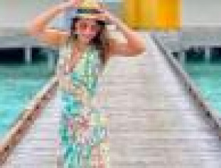 Actress Hina Khan Latest Maldives Tour Images