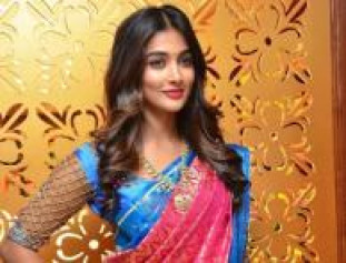 Acharya Movie Actress Pooja Hegde Looks Hot and Sexy in Indian attire 