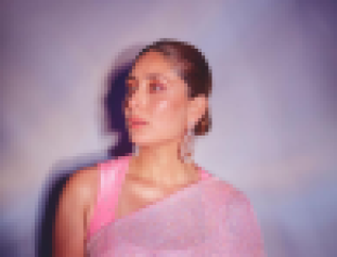 The Pink Sequin Splendour Of The Sparkling Signature Saree On The Very Beautiful Kareena Kapoor Khan!!