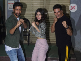AkshayKumar, VickyKaushal, Mouni Roy & Kapil Sharma at the 10th Akshay Kumar Kudo Tournament