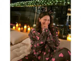 Can't Ignore These Adorable Pictures Of Actress Alia Bhat's Christmas And New Year Celebration With Her Husband Ranbir Kapoor And Family !!!
