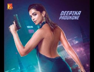 Check Out The Sizzling Hot Pictures Of Actress Deepika Padukone's From Her Movie Pathaan !! Deepika Truly Looks Like A Pataakaaa!!