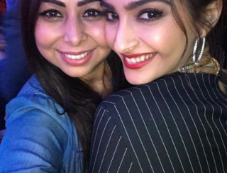 Check Out The Adorable Pictures of indian Actress Sonam Kapoor With Her Sister!