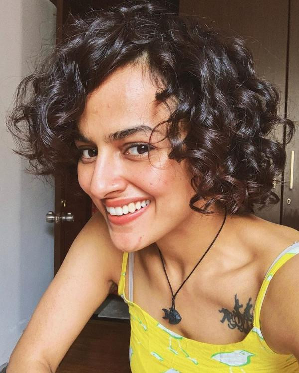 Entrancing pictures of actress Shraddha Srinath
