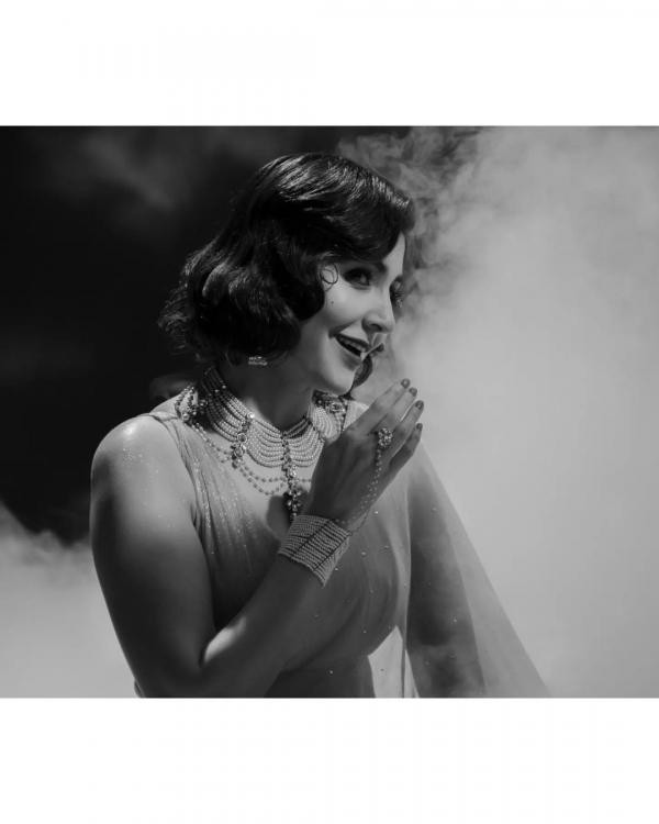 Qala Actress Anushka Sharma's Latest Images From The Movie Qala Made Us Go Back To 80's!! Can't Deny The Beauty Of Anushka!