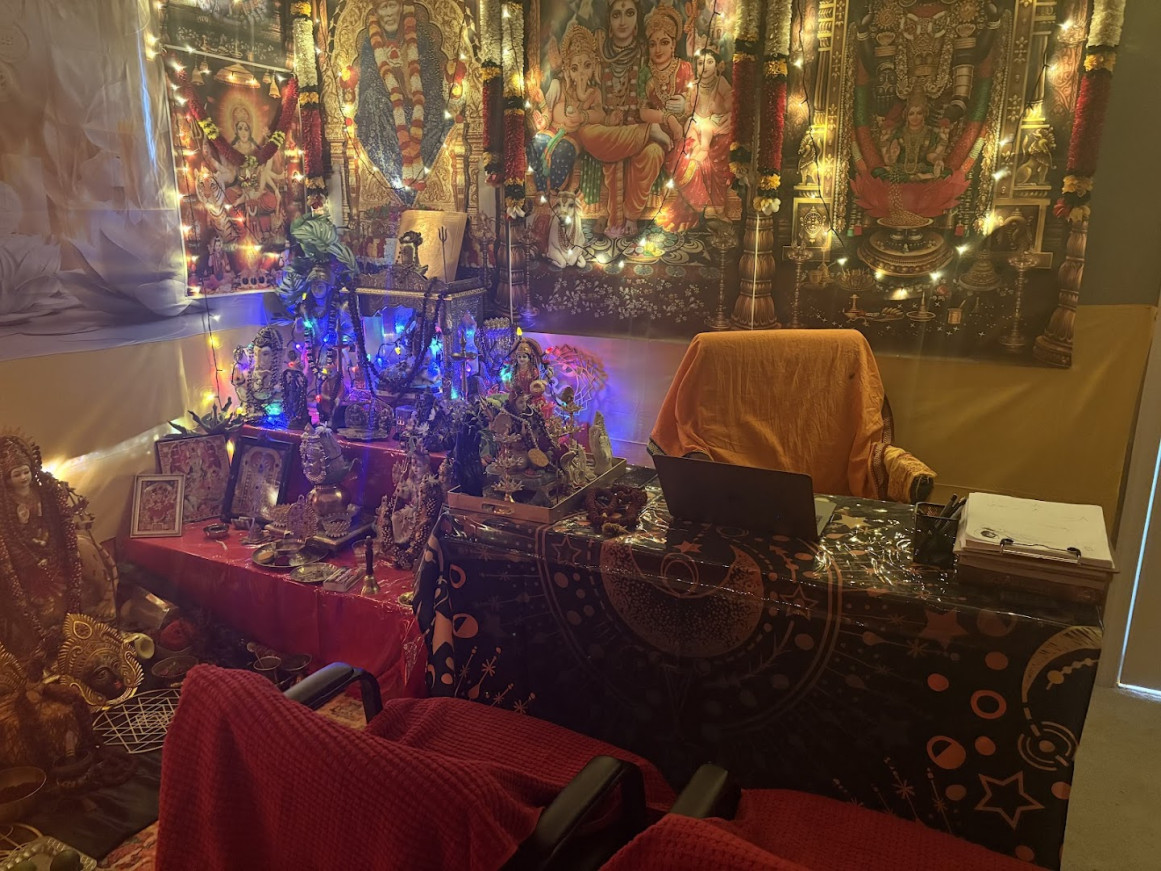 astrologer & psychic reader spiritual healer