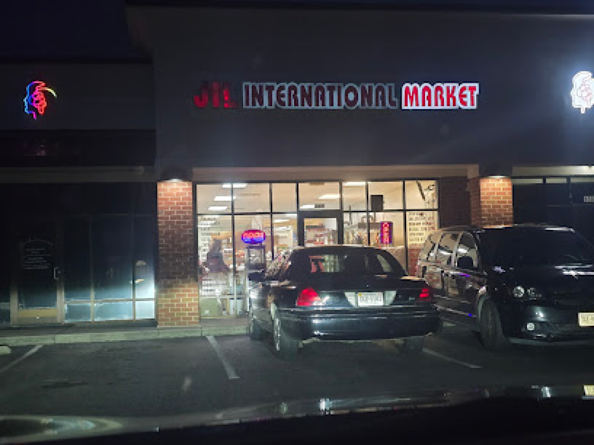 Jil International Market
