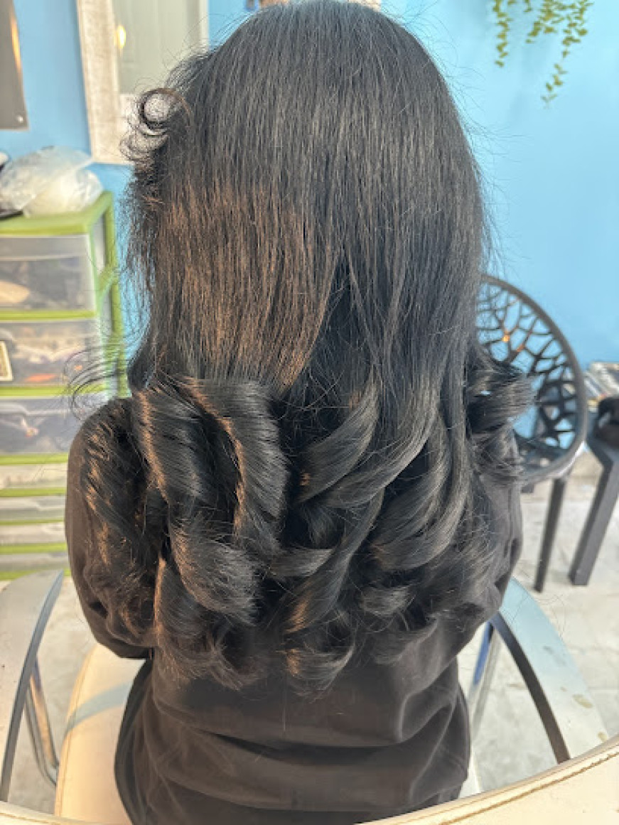 Nabila Hair Stylist/Threading/haircuts/waxing